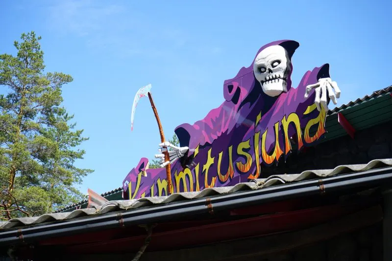 Kummitusjuna