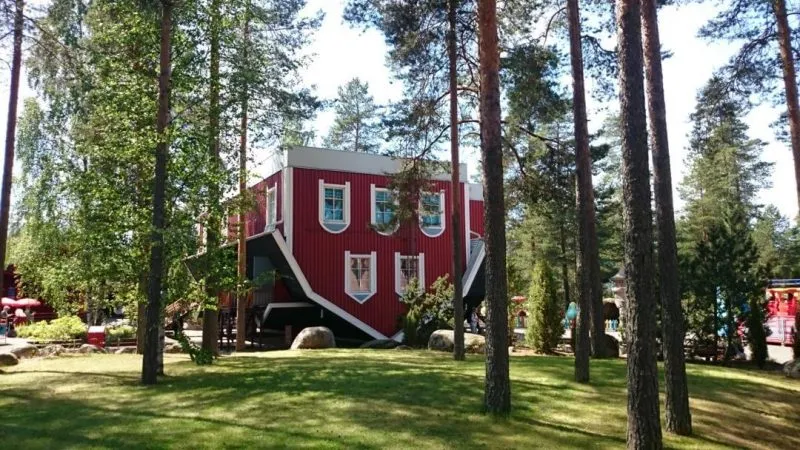 Väärinpäintalo